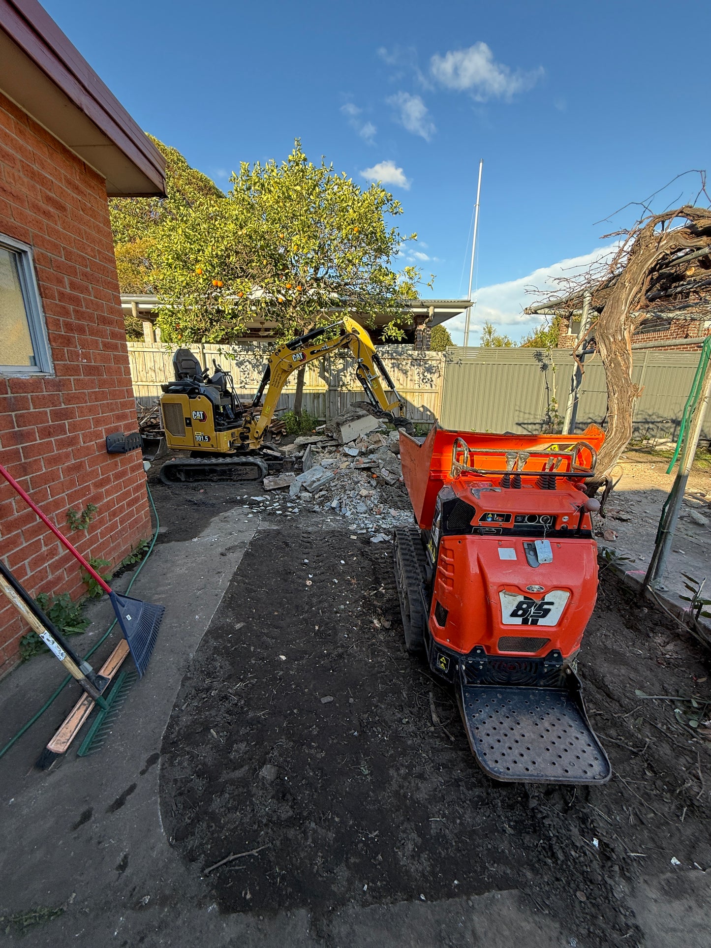 Skip Bin & Tipper Loading